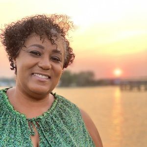 Meet your Posher, Chimisa